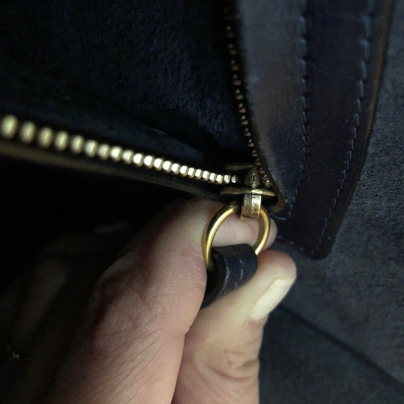 Céline Luggage Medium Tote - Picture 3 of 8